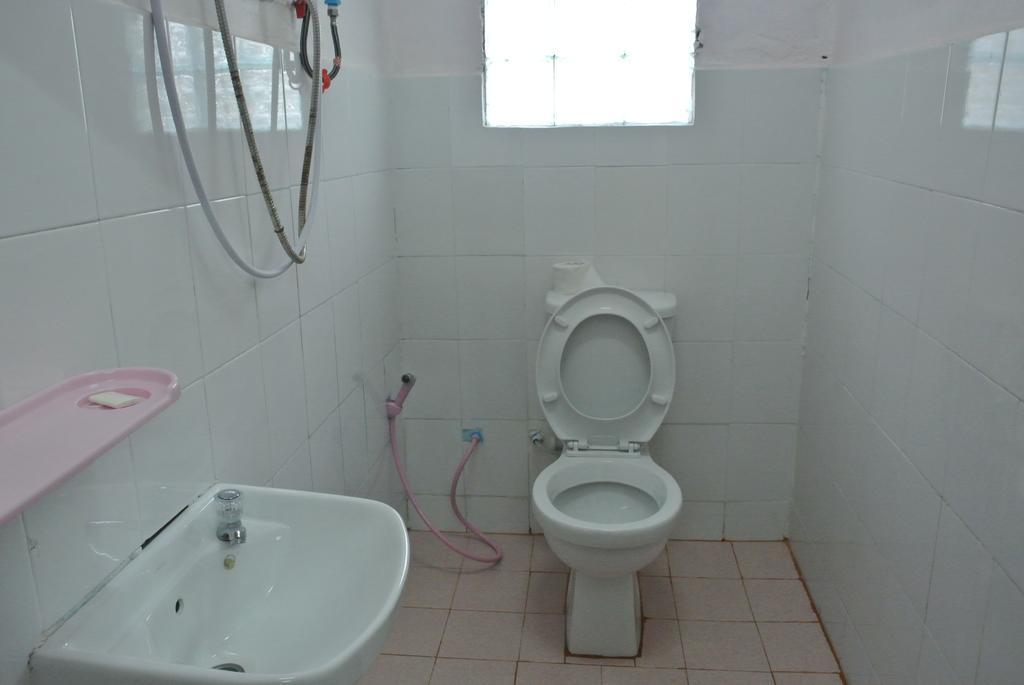 Muang Pakbèng Phonephithak Guesthouse מראה חיצוני תמונה